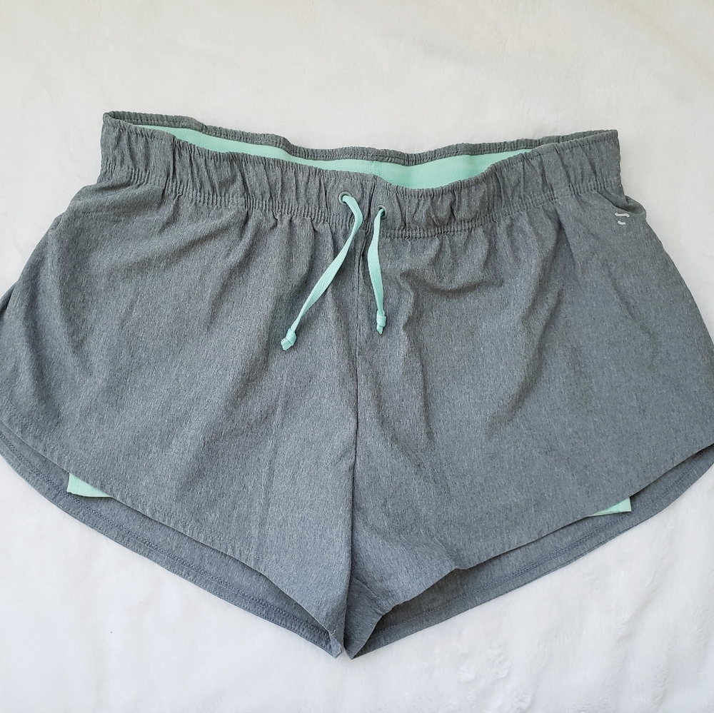 H&M sports gym Shorts